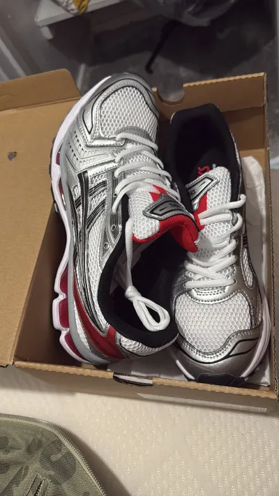 ASICS Gel-Kayano 14 White Classic Red 1201A019-103 review Kross 01