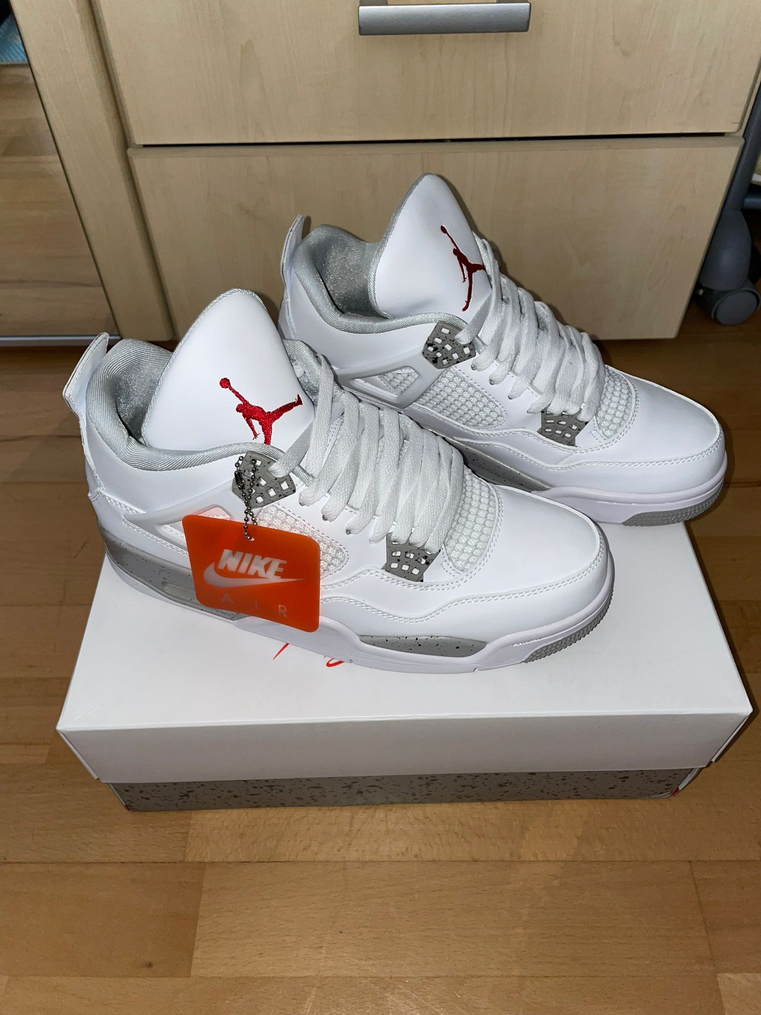 Jordan 4 White Oreo CT8527-100  review Andrea