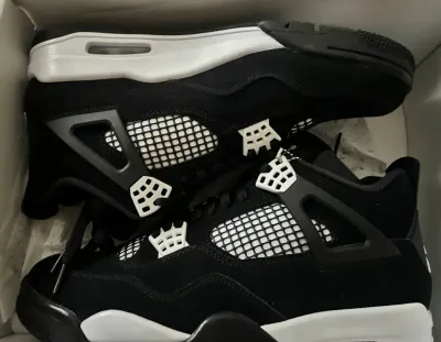 Air Jordan 4 Retro White Thunder FQ8138-001 review ivan 