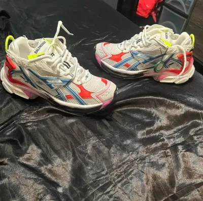 Balenciaga Runner Sneaker Grey 677402 W3RB6 8123 review damián