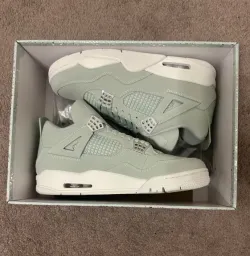 Air Jordan 4 Retro 'Seafoam Sail' HV0823-003  review Yousef  02
