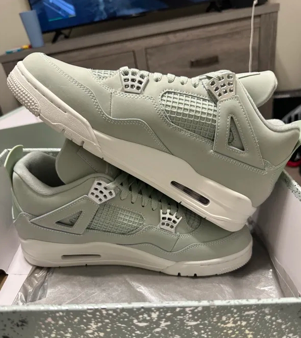 Air Jordan 4 Retro 'Seafoam Sail' HV0823-003  review Yousef 00