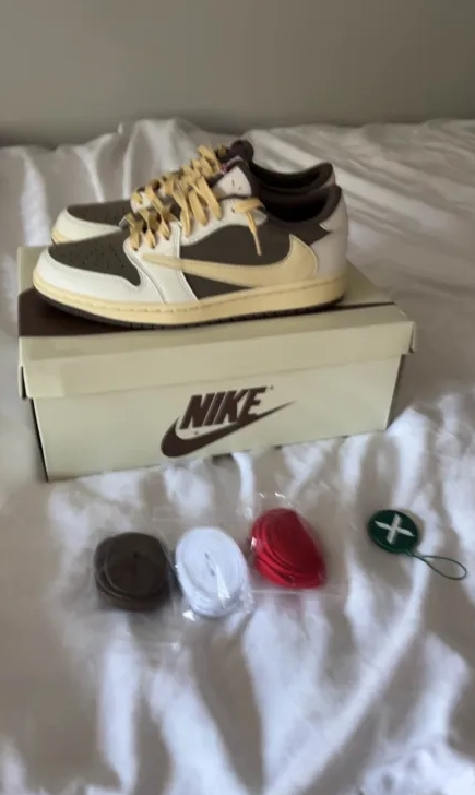 Jordan 1 Retro Low OG SP Travis Scott Reverse Mocha DM7866-162  review Munoz 00