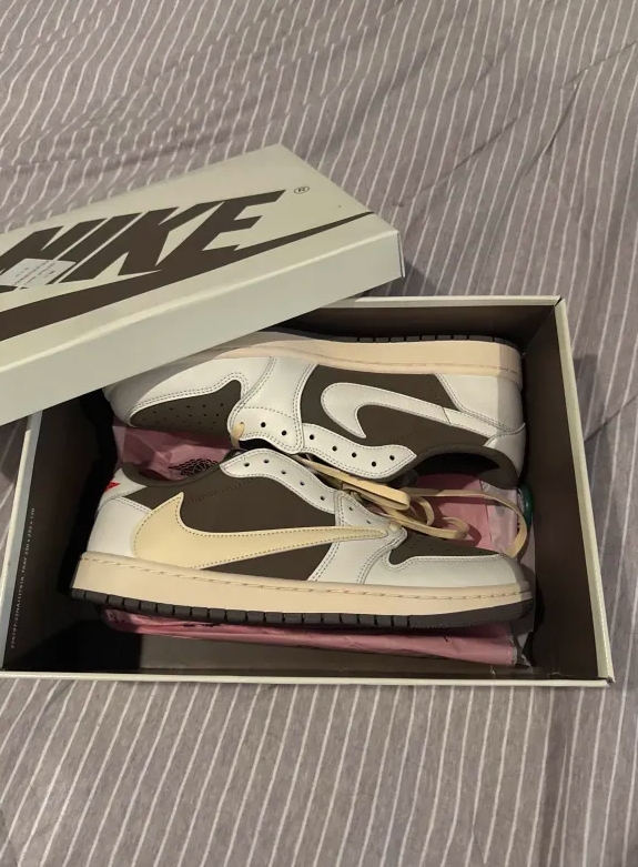 Jordan 1 Retro Low OG SP Travis Scott Reverse Mocha DM7866-162  review Benas 01