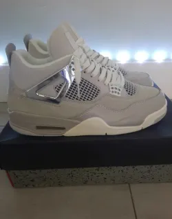 Air Jordan 4 Frozen Moments AQ9129-001 review Janae  02