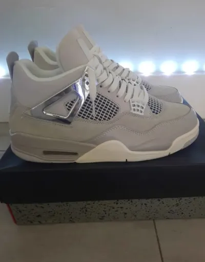 Air Jordan 4 Frozen Moments AQ9129-001 review Janae  01