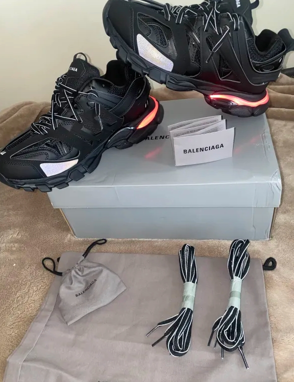 Balenciaga Track LED Black 555032 W1GB7 1000 review Jordan 00