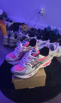 ASICS Gel-Kayano 14 Pink Glo 1201A019-700 review Ernesto 