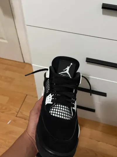 Air Jordan 4 Retro White Thunder FQ8138-001 review Joaquin 00