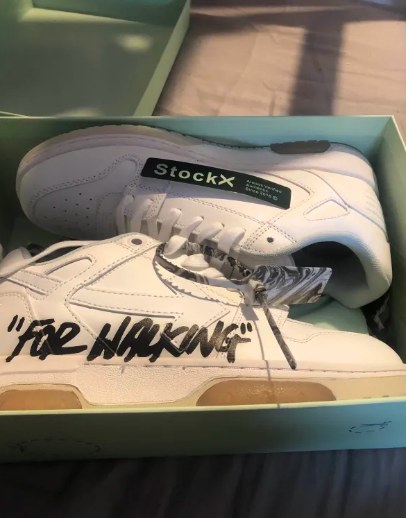 OFF-WHITE Out Of Office OOO Low Tops For Walking White Black OMIA189R2 1LEA00 20101 review Andrade 01