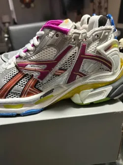 Balenciaga Runner Sneaker Multicolor 677402 W3RB6 8123 review Malachi 01