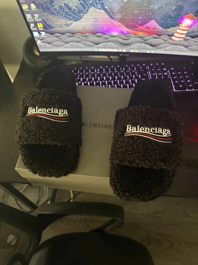 Balenciaga Furry Slide  review Jobad Diaz