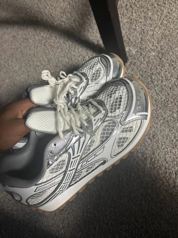 Bottega Veneta Orbit White Silver 741357V2X401425 review Daelan 00