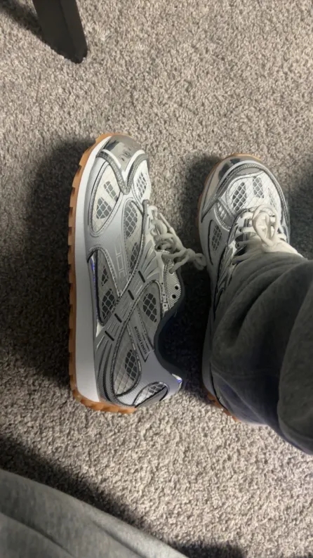 Bottega Veneta Orbit White Silver 741357V2X401425 review Daelan 01