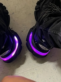 Balenciaga Track LED Black 555032 W1GB7 1000 review Cain 01
