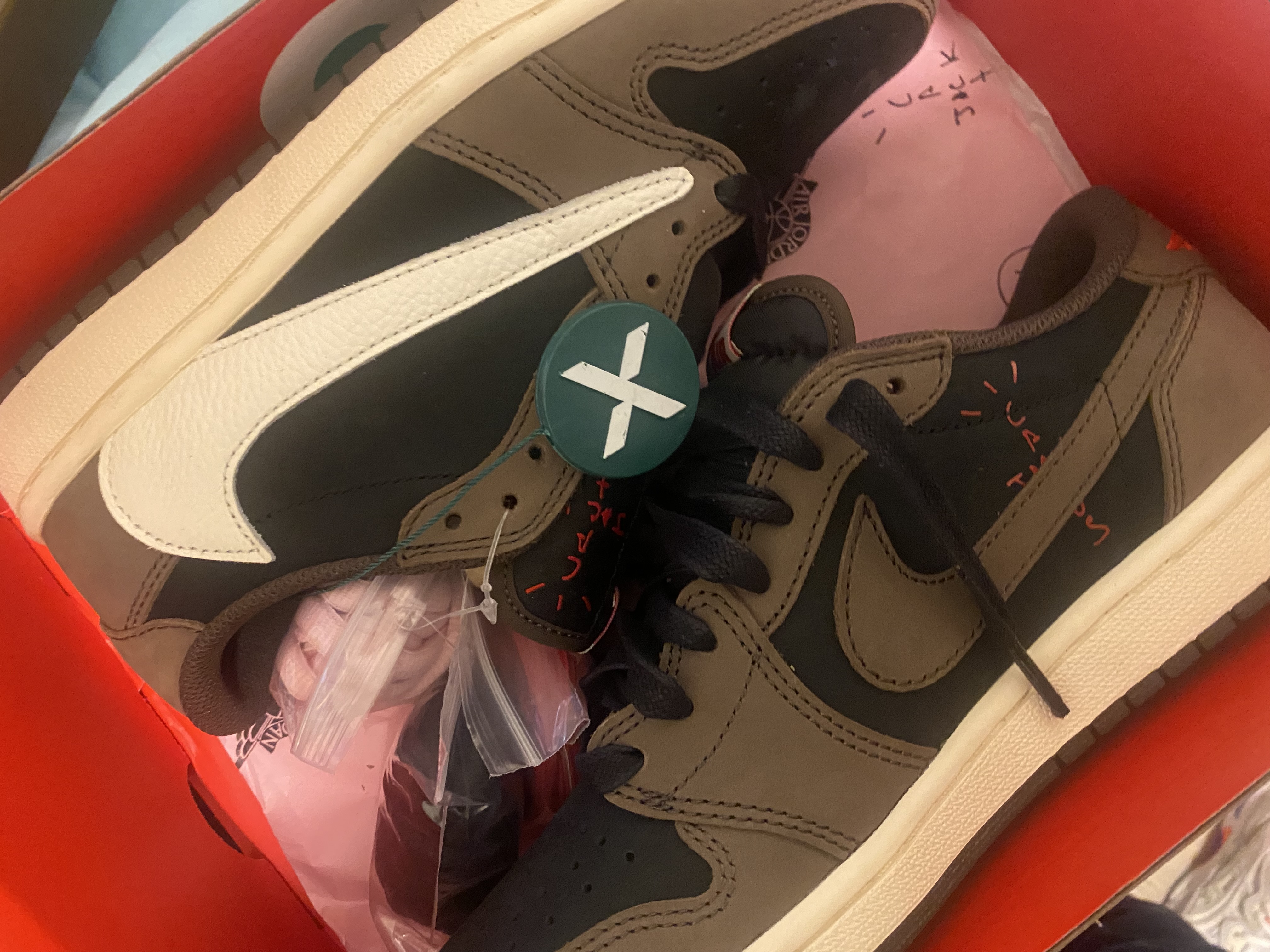 Jordan 1 Retro Low OG SP Travis Scott Mocha CQ4277-001  review Maria 02