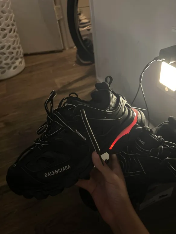 Balenciaga Track LED Black 555032 W1GB7 1000 review Tony 01