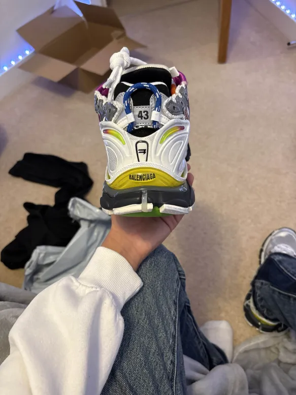 Balenciaga Runner Sneaker Multicolor 677402 W3RB6 8123 review Jay 01