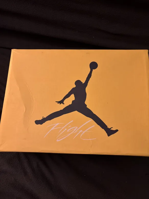 Jordan 4 Retro Lightning CT8527-700 review Noah Walter 00