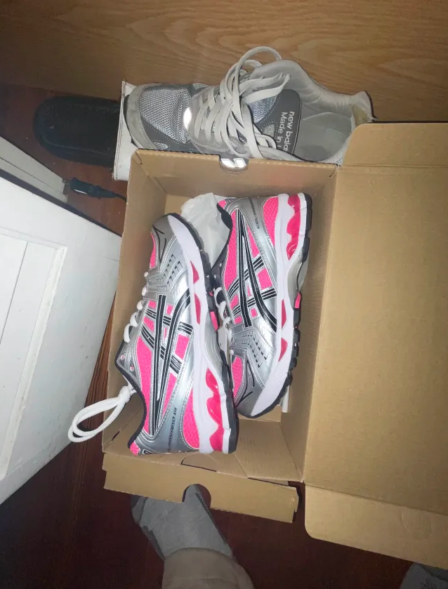 ASICS Gel-Kayano 14 Pink Glo 1201A019-700 review Gregory