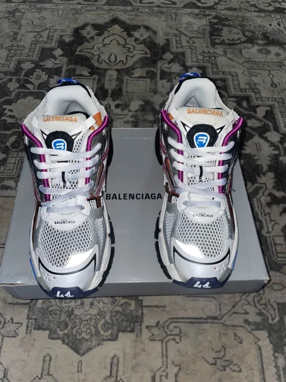 Balenciaga Runner Sneaker Multicolor 677402 W3RB6 8123 review Ayden 00