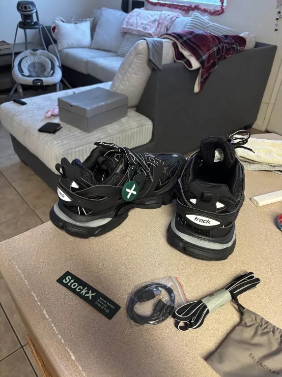 Balenciaga Track LED Black 555032 W1GB7 1000 review Joena 01