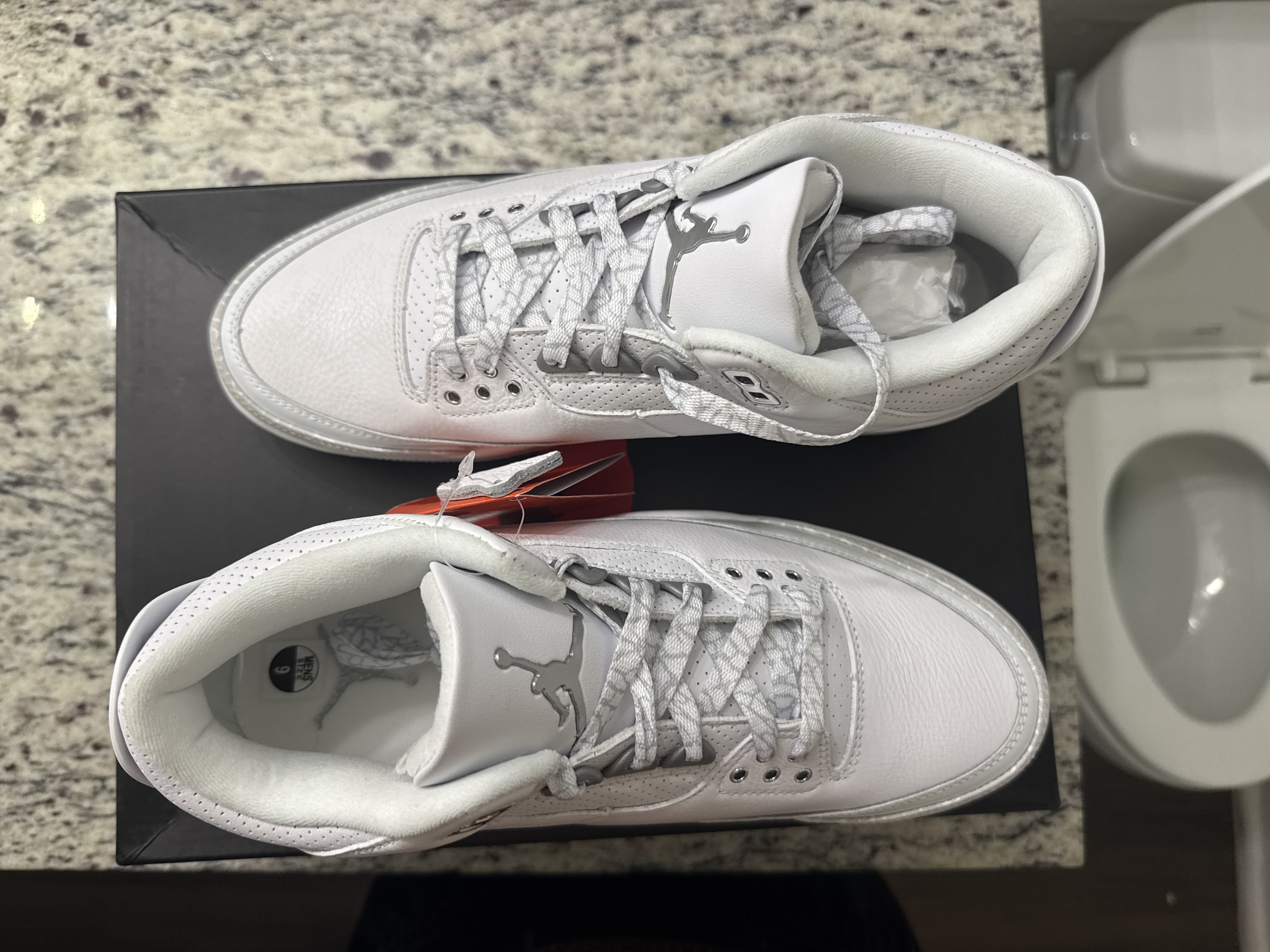 Jordan 3 Retro Pure Money 2025 CT8532-111 review Luhbrndn 01