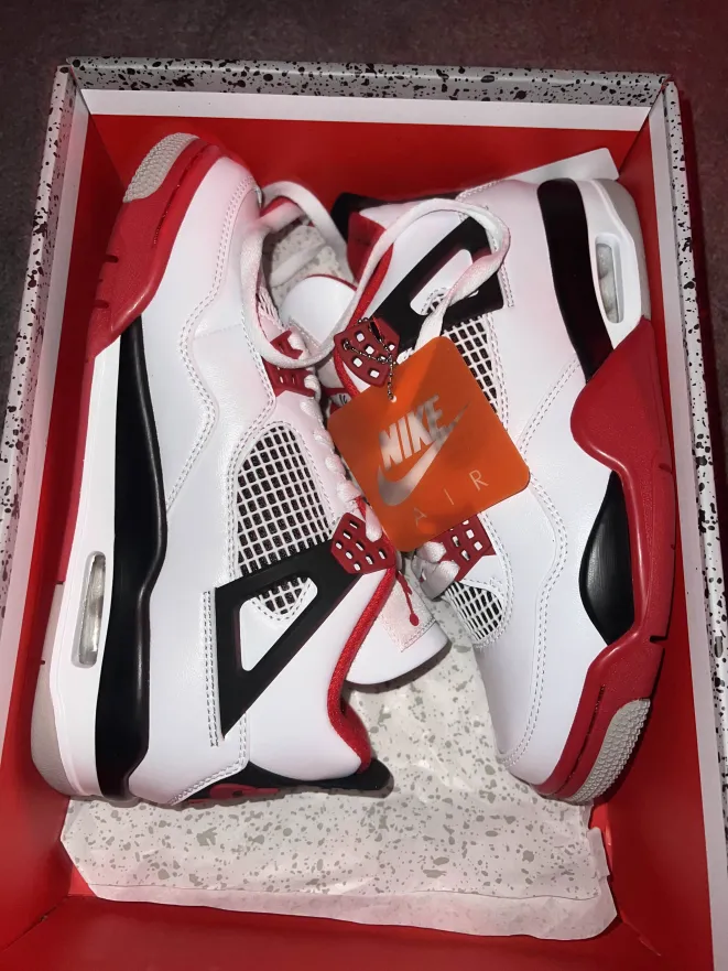 Jordan 4 Retro Fire Red DC7770-160  review 0