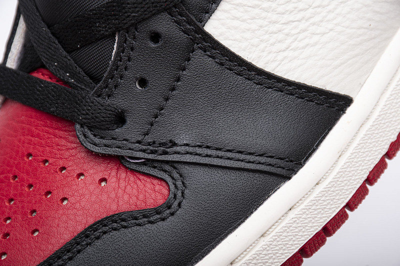 CocoKicks Jordan 1 Retro High Bred Toe 555088-610