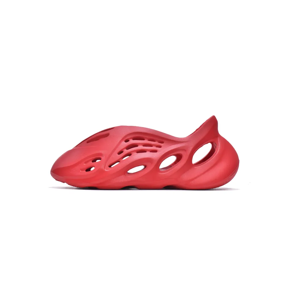CocoKicks Yeezy Foam RNNR Vermillion GW3355