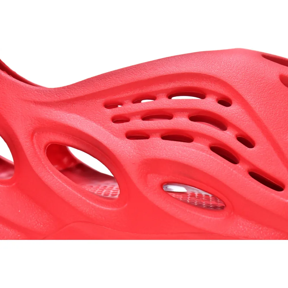 CocoKicks Yeezy Foam RNNR Vermillion GW3355