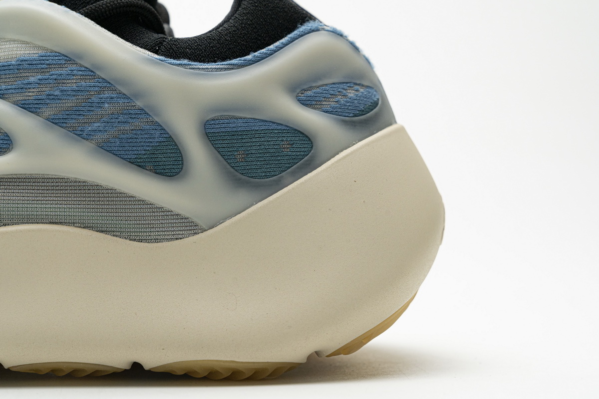 CocoKicks Yeezy 700 V3 Kyanite GY0260