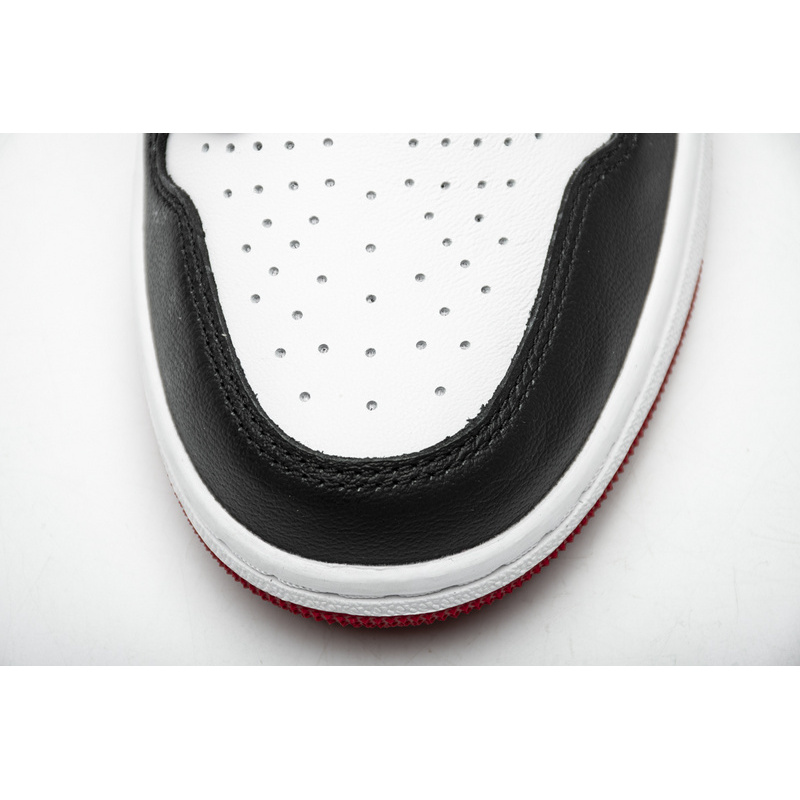 CocoKicks Jordan 1 Retro High Satin Black Toe CD0461-016