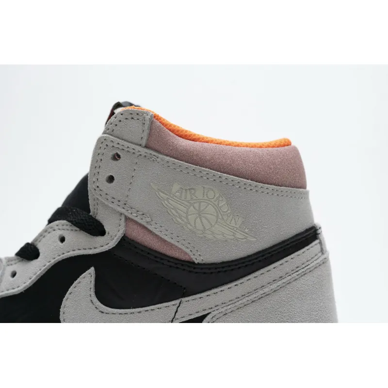 CocoKicks Jordan 1 Retro High Neutral Grey Hyper Crimson 555088-018