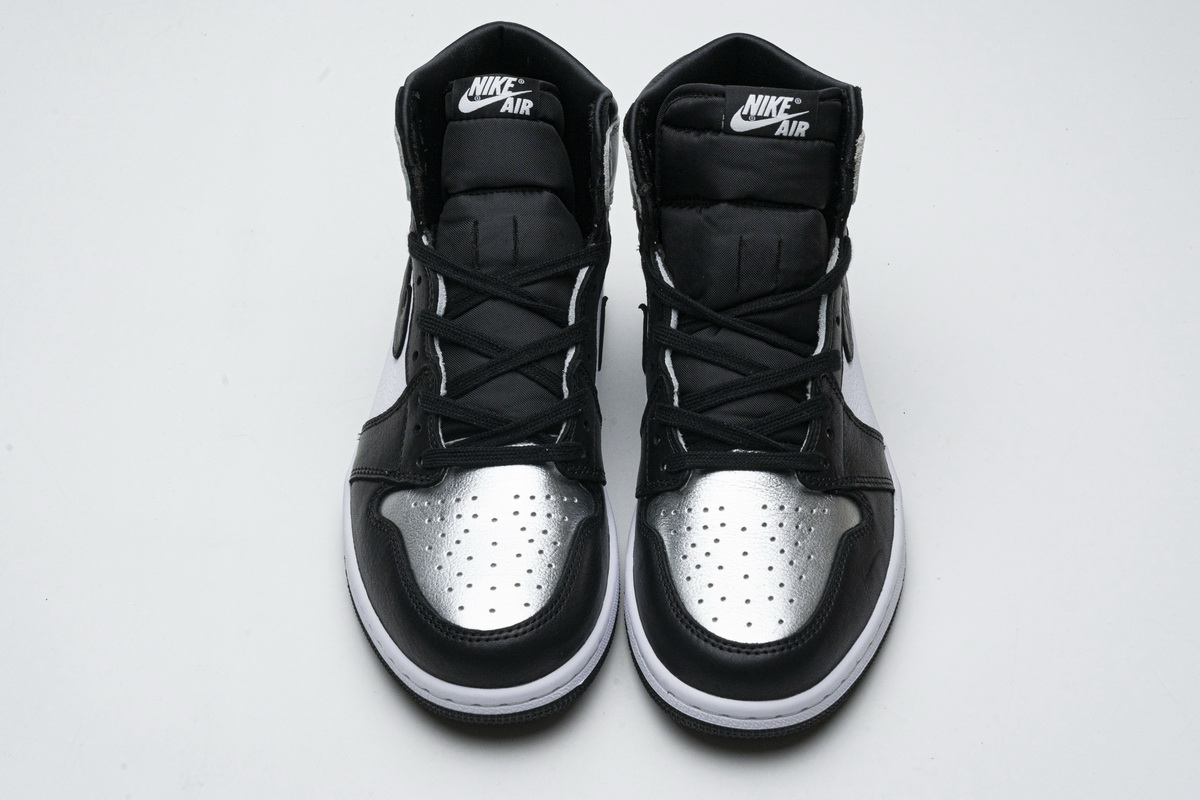 CocoKicks Jordan 1 Retro High Silver Toe CD0461-001