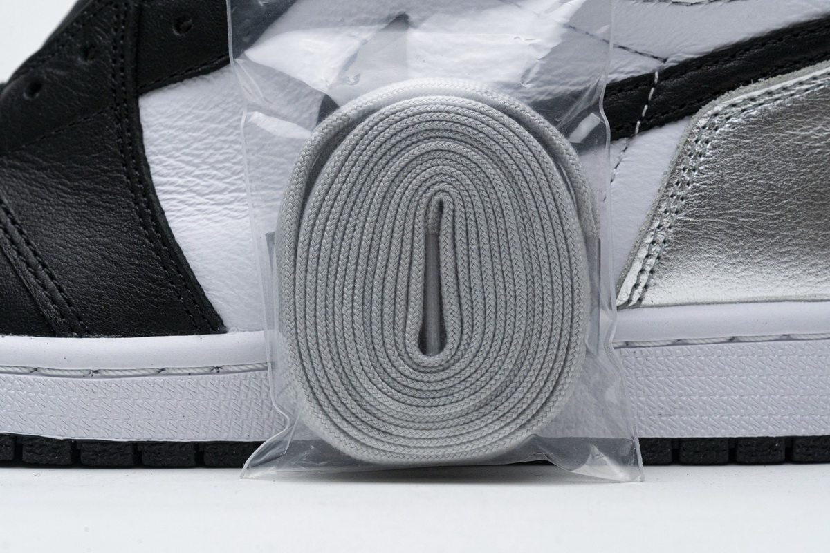 CocoKicks Jordan 1 Retro High Silver Toe CD0461-001