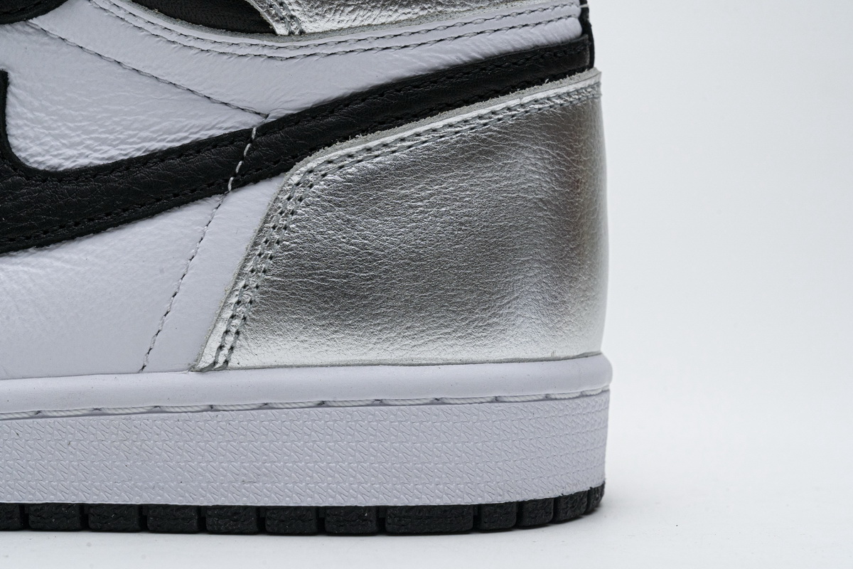 CocoKicks Jordan 1 Retro High Silver Toe CD0461-001