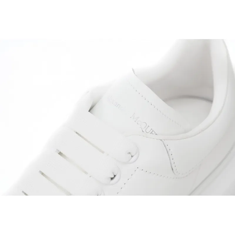 CocoKicks Alexander McQueen Oversized White 553680WHGP59000