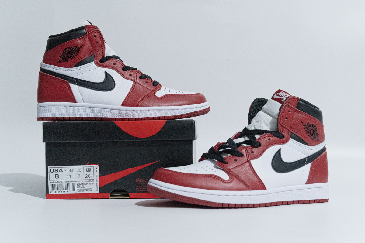 How much is the CocoKicks Jordan 1 Retro Chicago (2015) 555088-101?