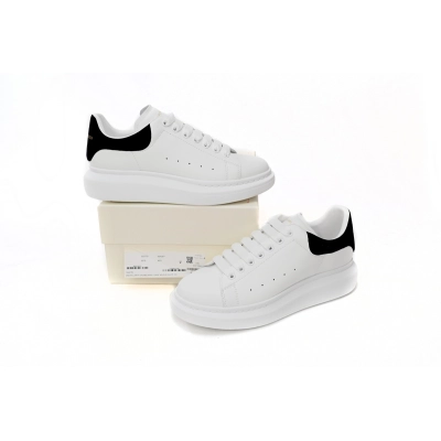 CocoKicks Alexander McQueen Oversized Ivory Black 553770WHGP79061 02
