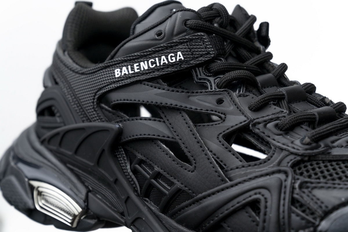 CocoKicks Balenciaga Track 2 Sneaker Black 568614W2GN11000