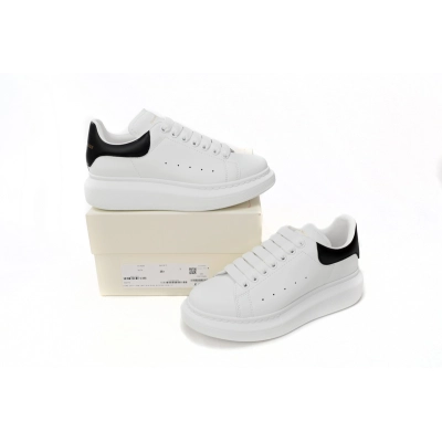 CocoKicks Alexander McQueen Oversized White Black 553680WHGP59061 02