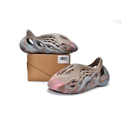 CocoKicks Yeezy Foam RNNR MX Sand Grey GY3969 02