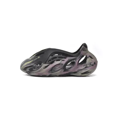 CocoKicks Yeezy Foam RNR MX Carbon IG9562 01