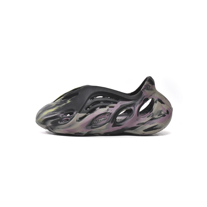 CocoKicks Yeezy Foam RNR MX Carbon IG9562