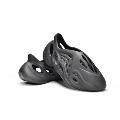 CocoKicks Yeezy Foam RNR Onyx HP8739 02