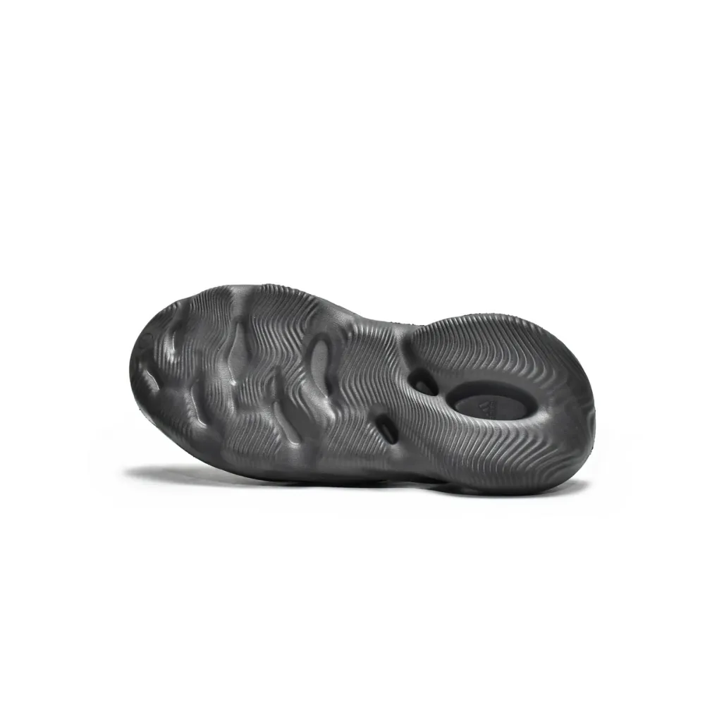CocoKicks Yeezy Foam RNR Onyx HP8739