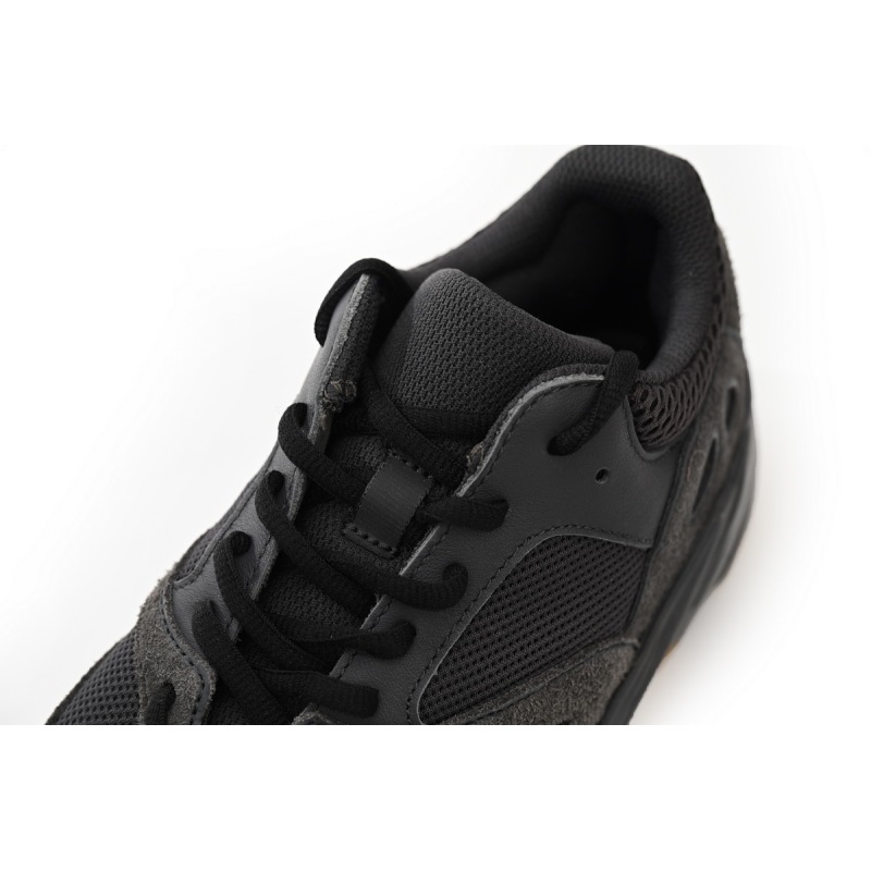CocoKicks Yeezy Boost 700 Utility Black FV5304