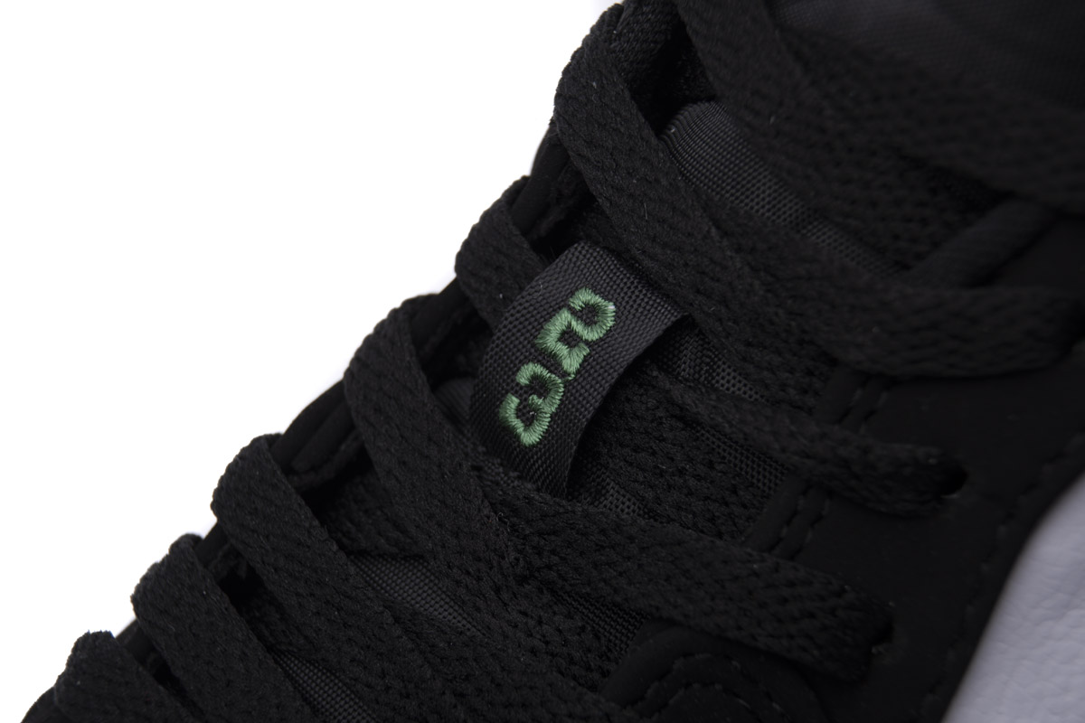 CocoKicks Yeezy Boost 700 V2 Vanta FU6684