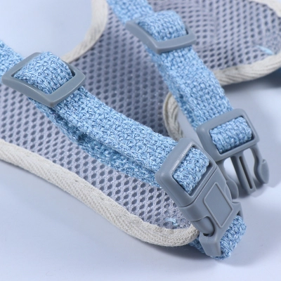 Sturdy and Adjustable Harness with Cute Cartoon Bear Print for Small Cats 02